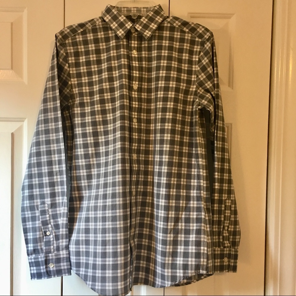 (10 for $10) GAP NWT slim-fit button-down, size S